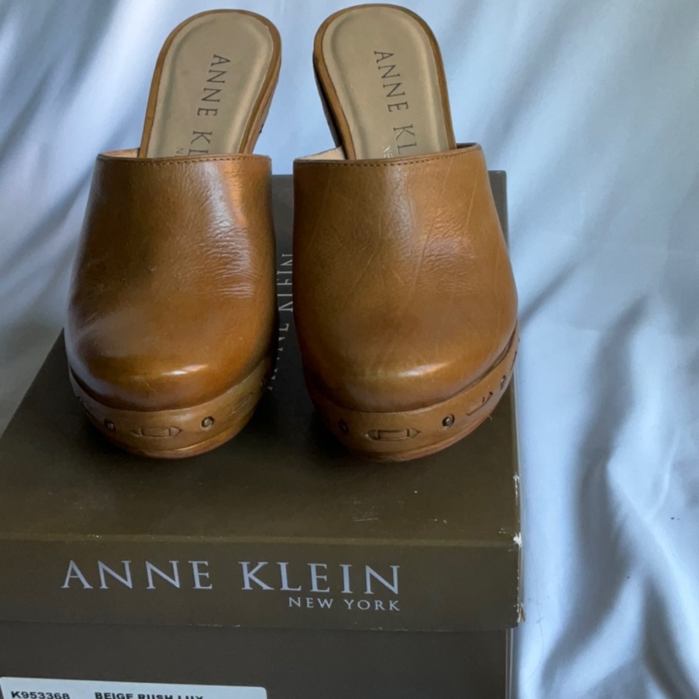Anne Klein Wedge Clogs Mules 7.5 NIB